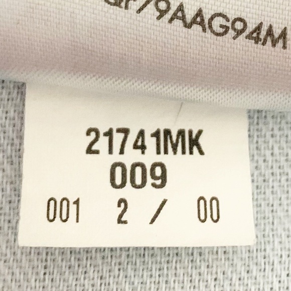 Michael Michael Kors Boyfriend Factory Faded Denim Jeans Darker Wash Size 2 - Picture 12 of 12